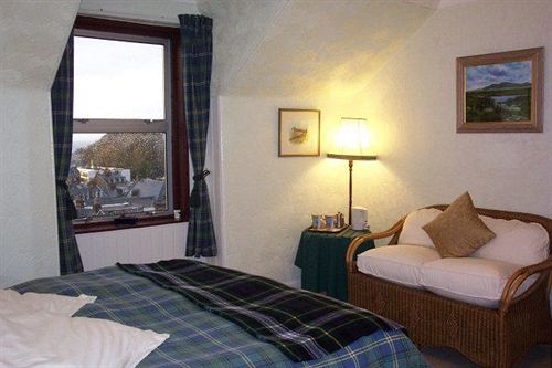 Roseneath Hotel