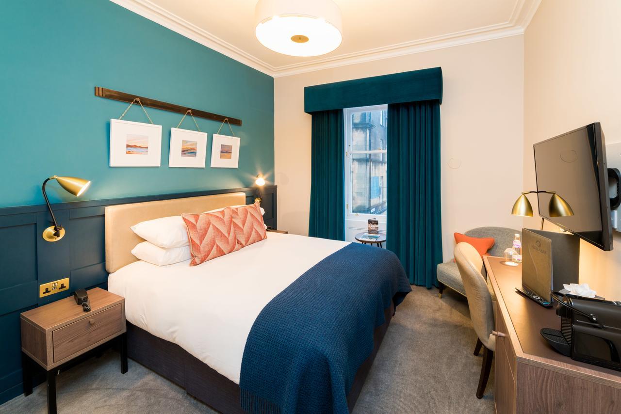 The Perle & 4*