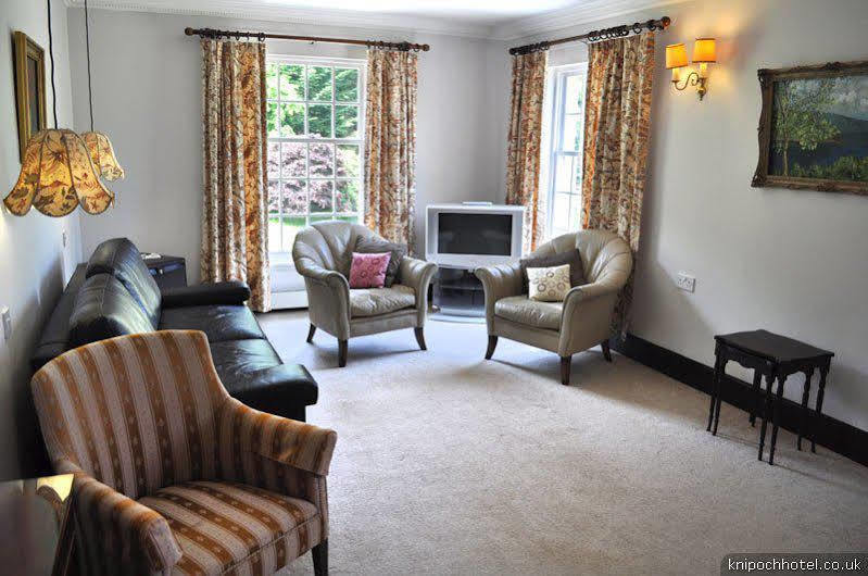 Hotel Knipoch House 4*