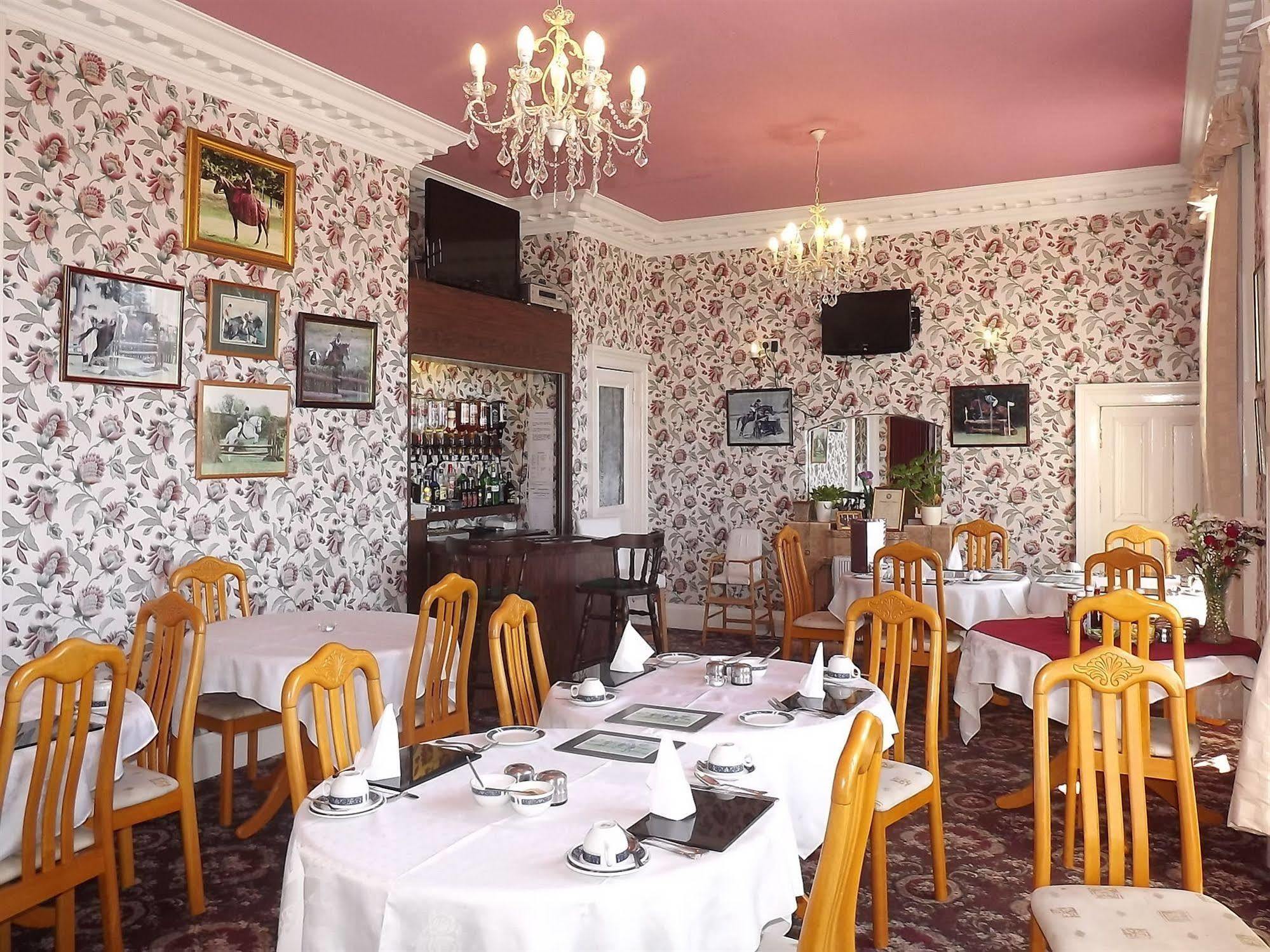 Guest house Palace - Small 3*