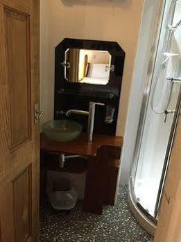 Guest house Cameron 3*