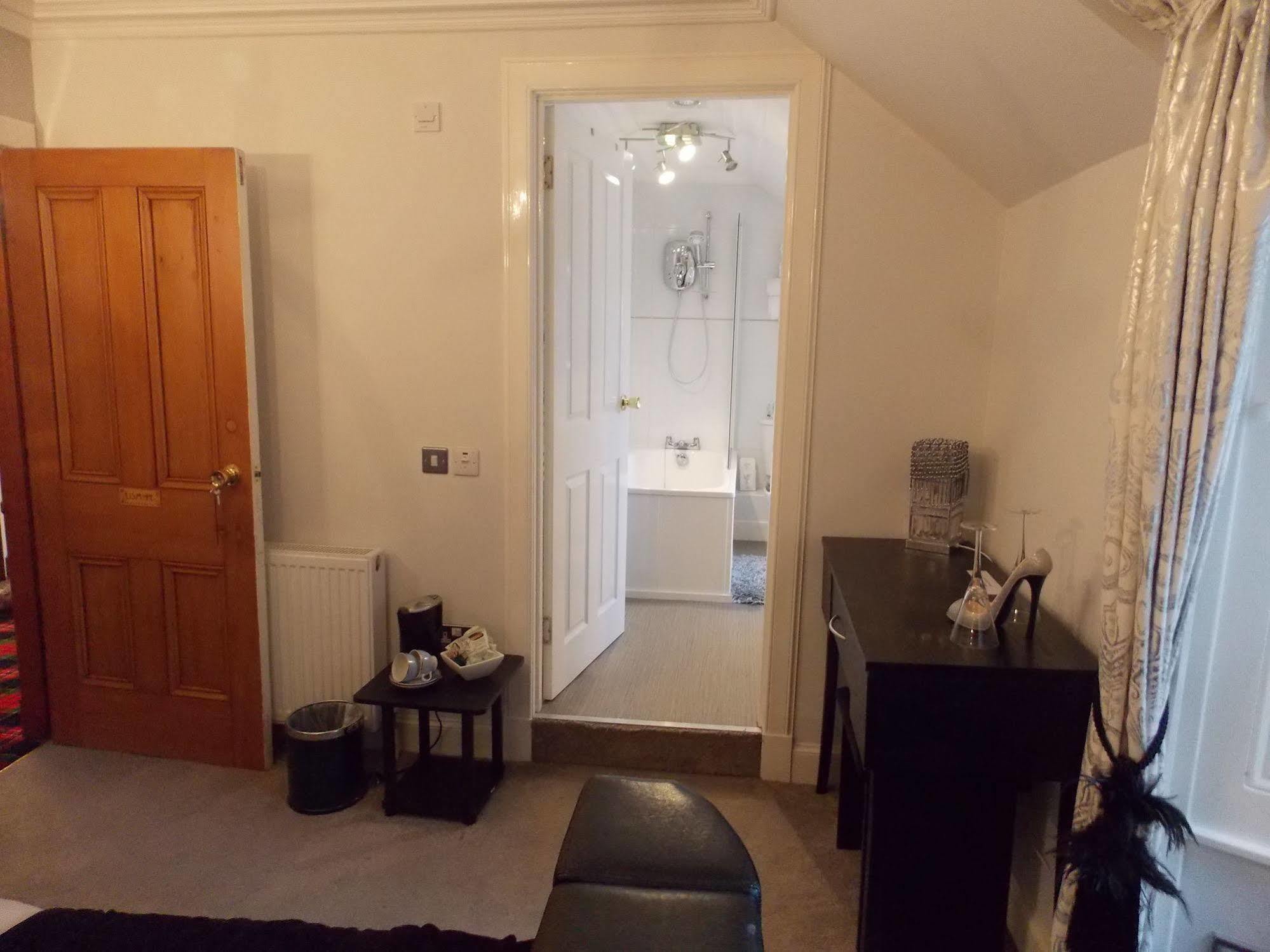 High Cliff 4* Oban
