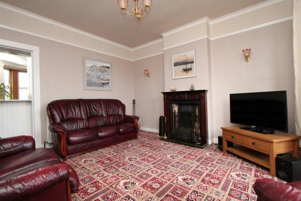 Three Bedroom House In * Oban