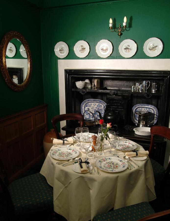 Hotel Manor House