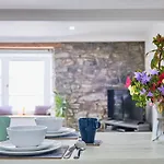 Apartment Imperial Apartment By Interhome
