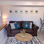 Oban Garden Apartment Sea Views