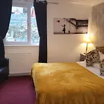 Maridon House