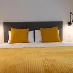 Combie Lane Apartment