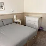 73 George Street. Appartment 2