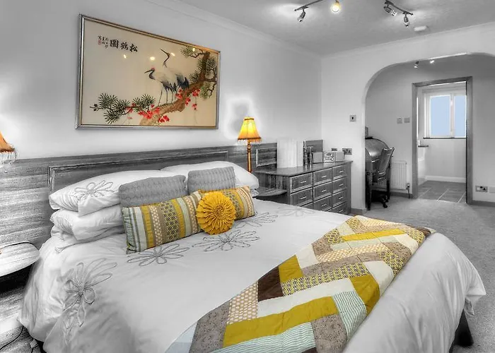 Grove Guest House