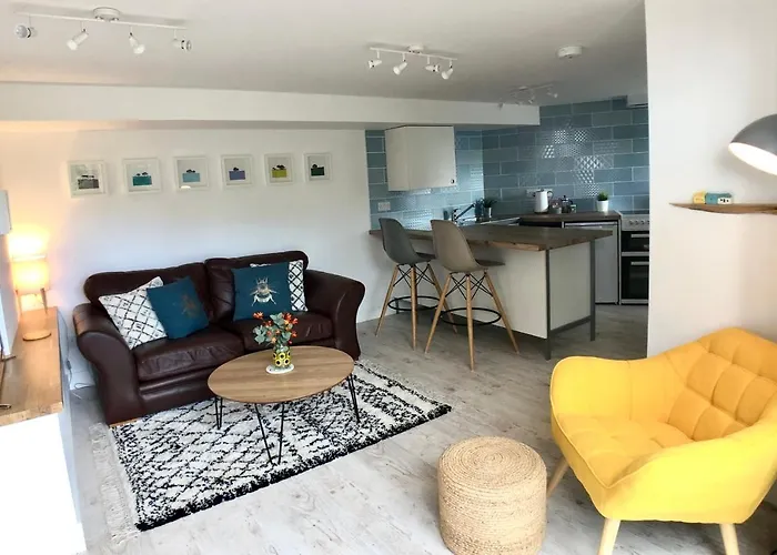 Oban Garden Apartment Sea Views