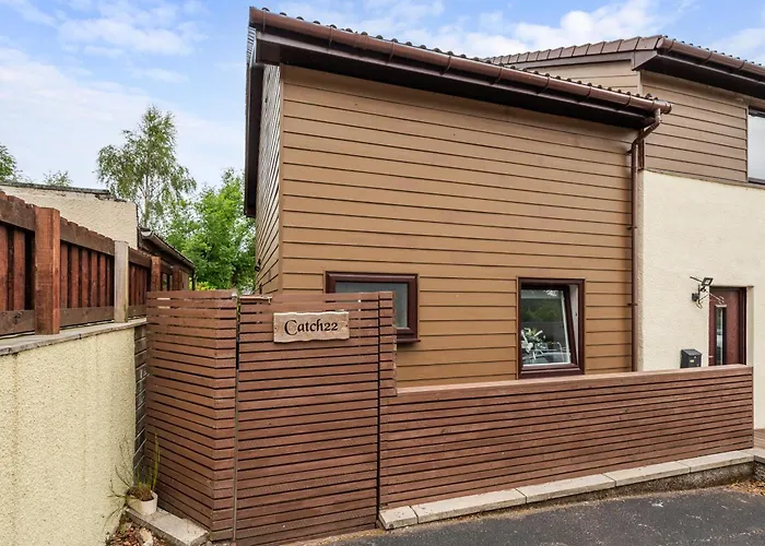 Beautiful 1 Bedroom Apt With Private Patio And Free Parking