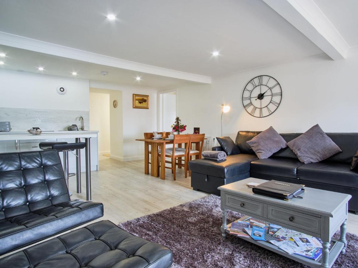Imperial By Interhome Oban