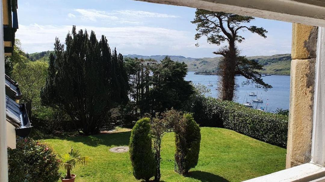 Dungallan Country house *