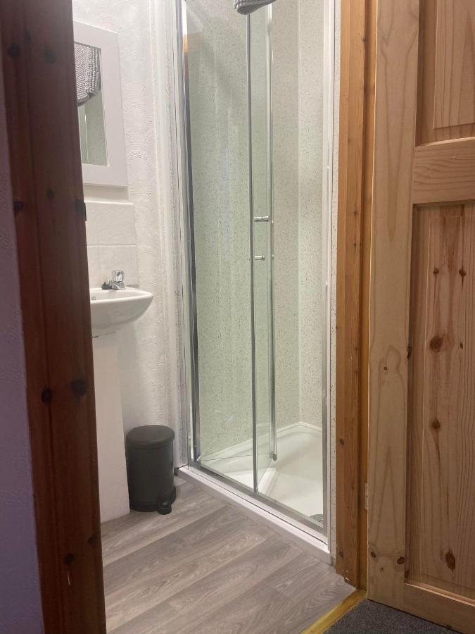 Cosy Detached House In Location *
