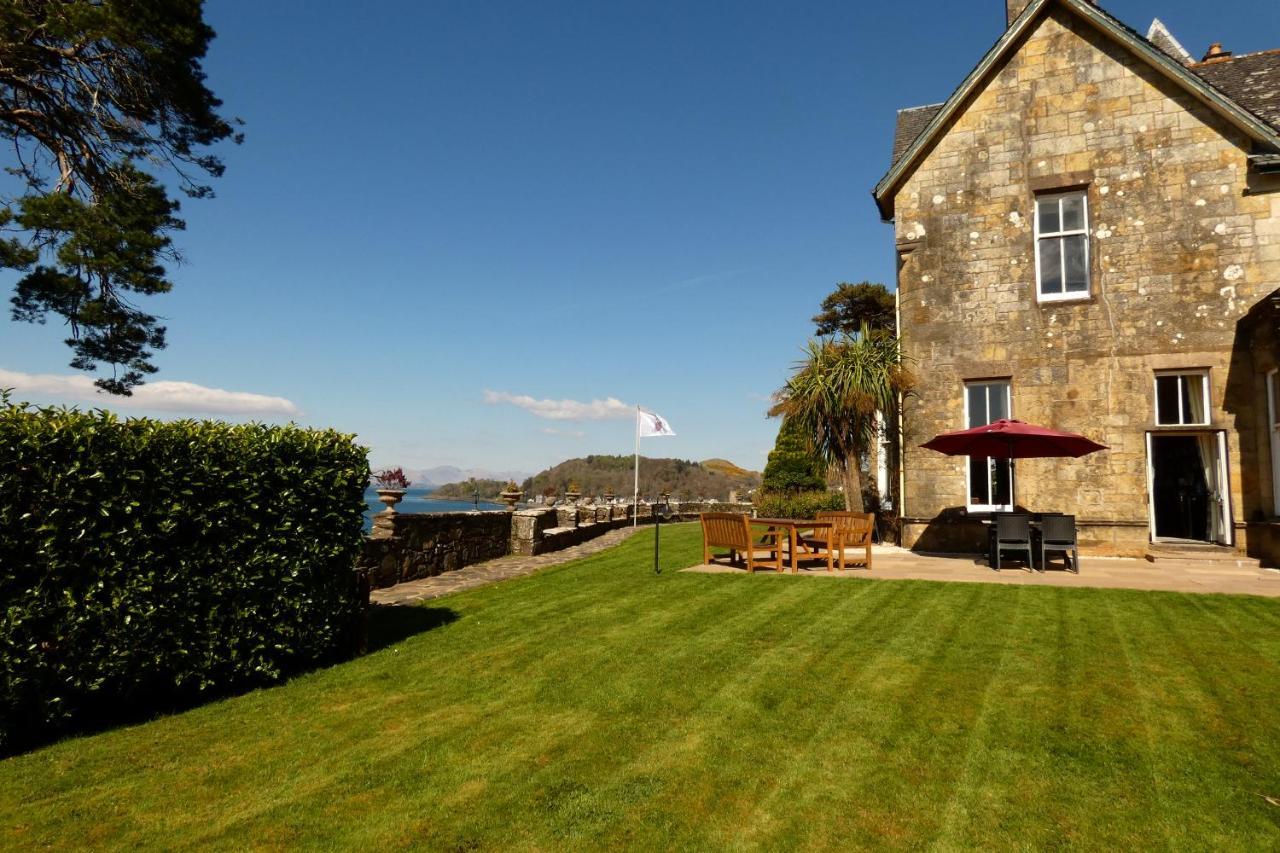 Dungallan Country house *