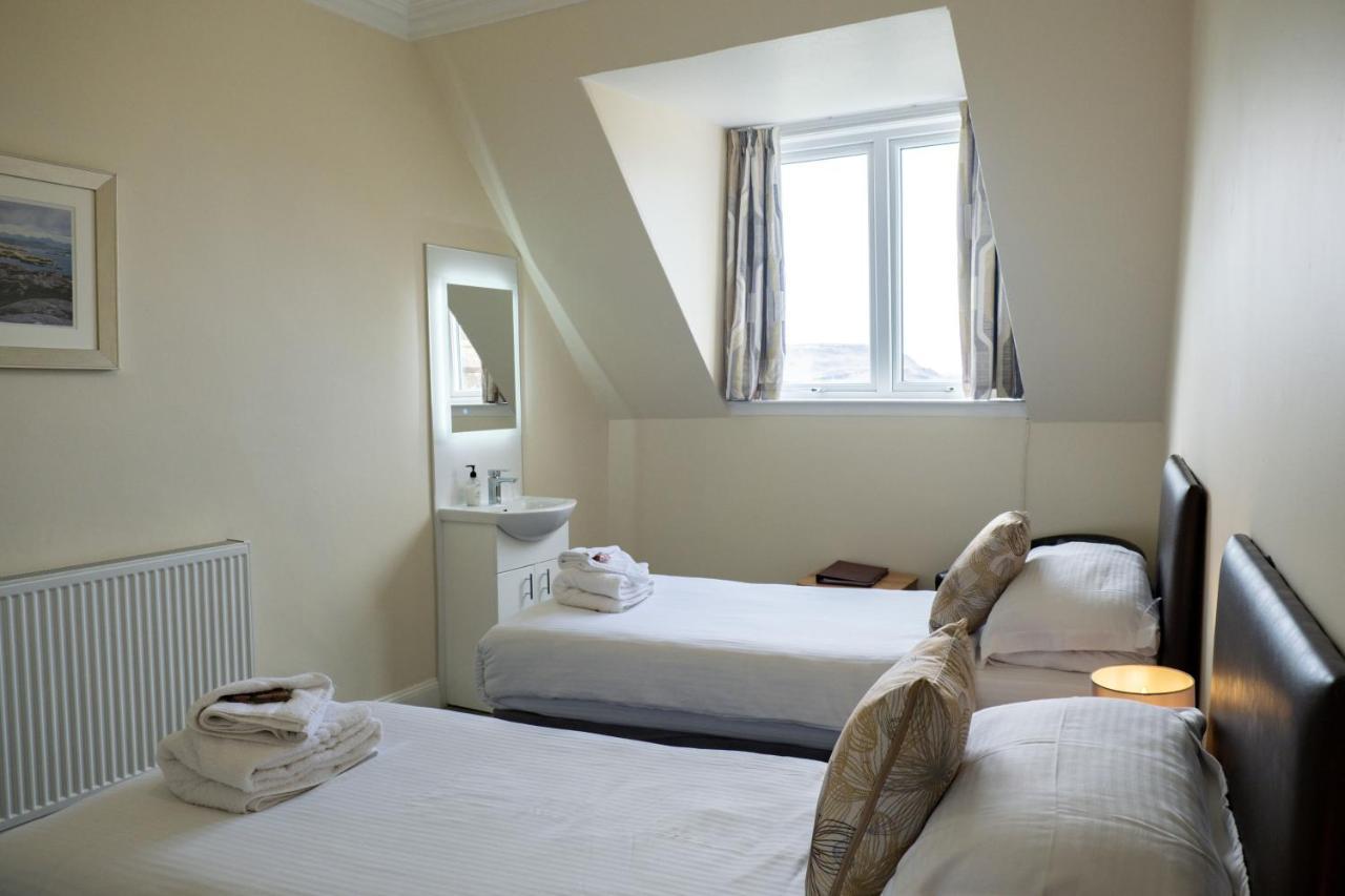 Corran House 2*