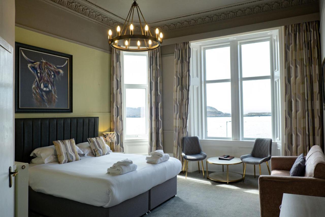 Corran House 2*