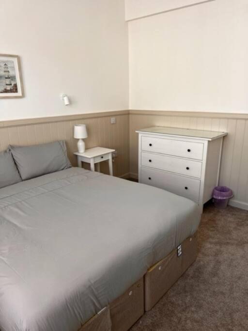 73 George Street. 2 Oban