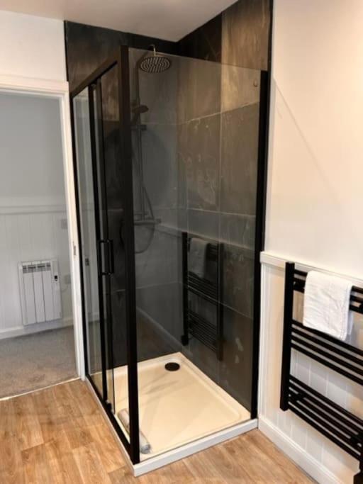 73 George Street. 3 * Oban