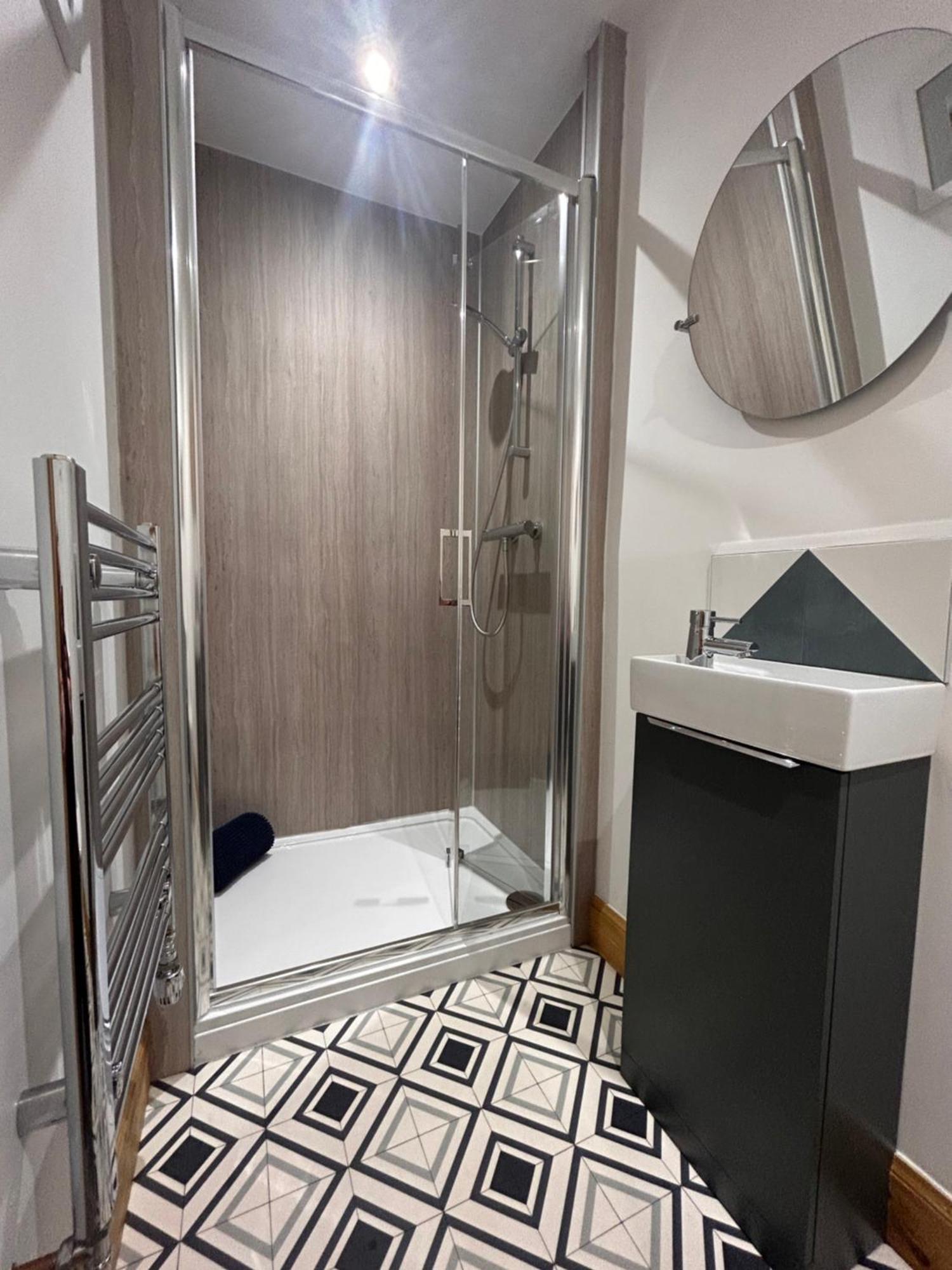 Glenshee Annexe, Oban. * Oban