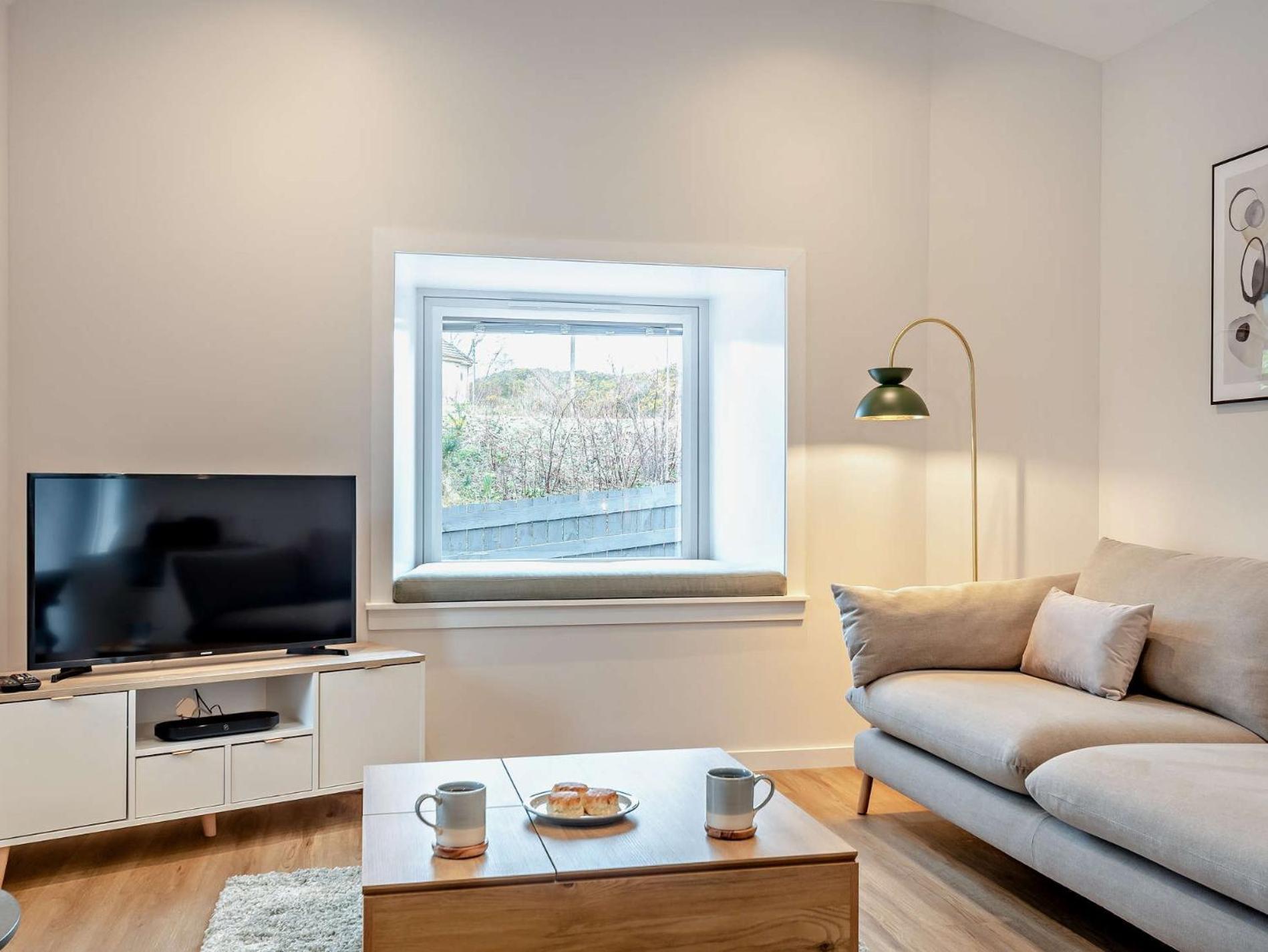 2 Bed In 93232 Holiday home Oban