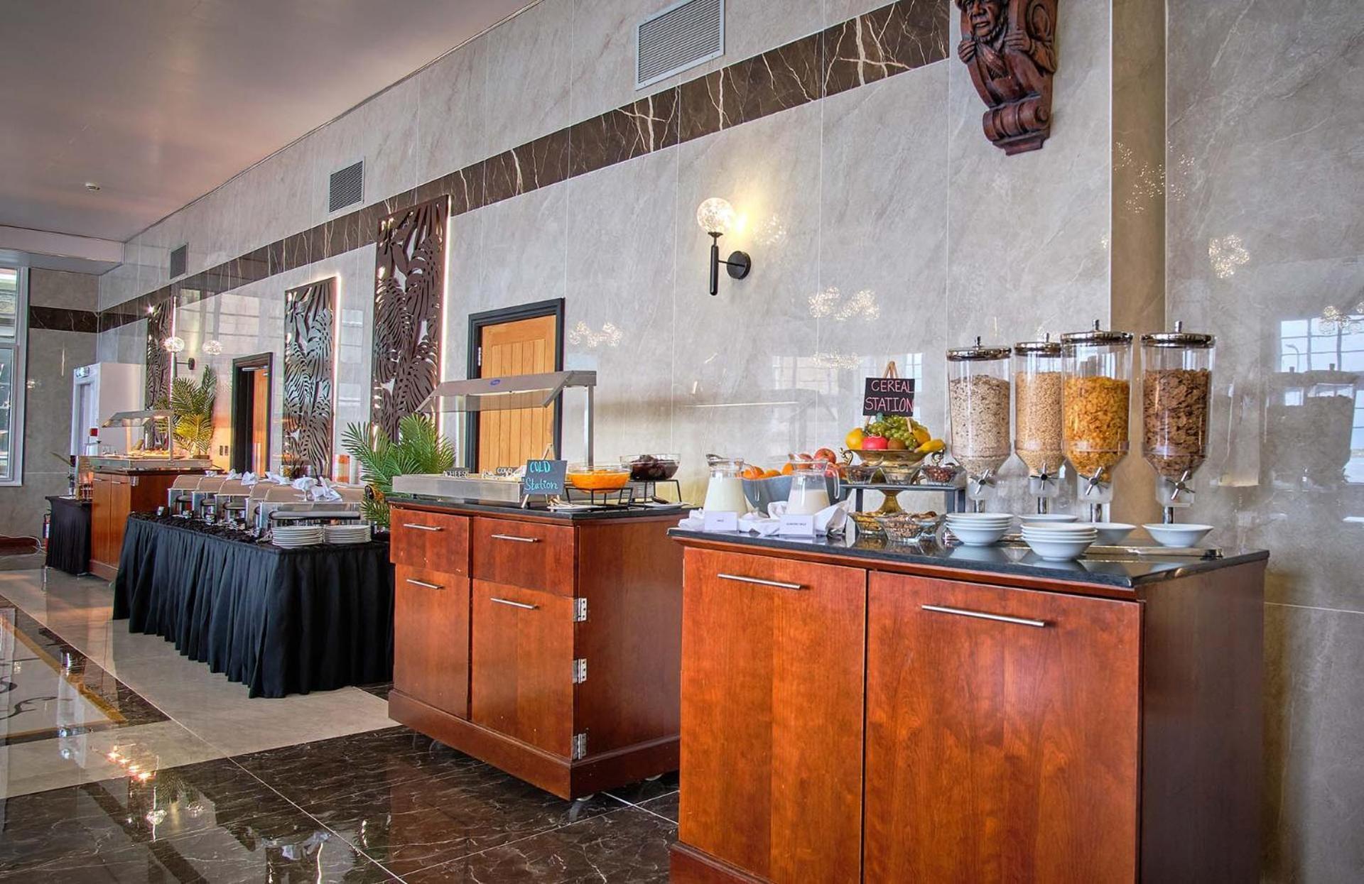 Muthu Regent Hotel