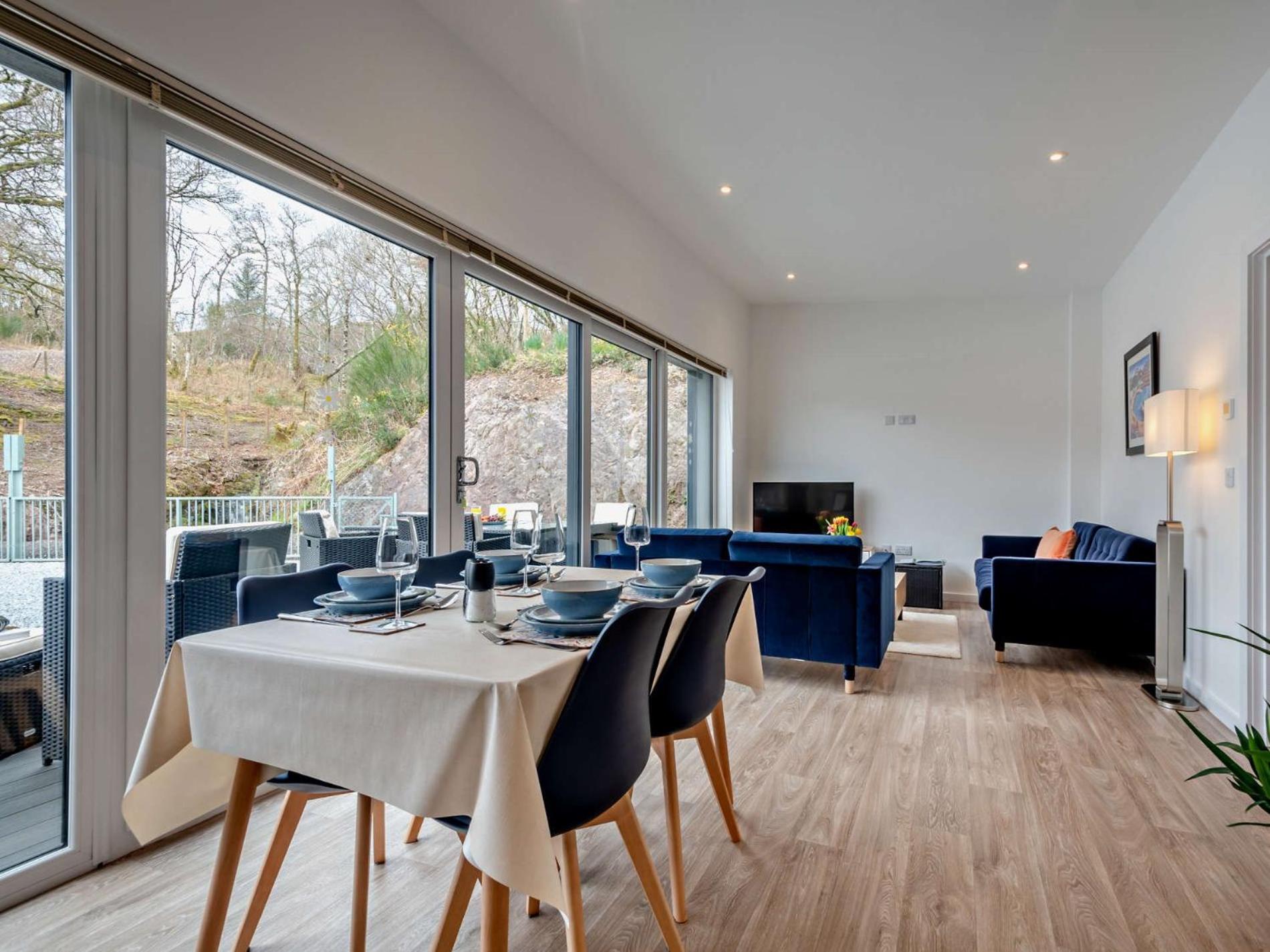 2 Bed In 94035 Oban