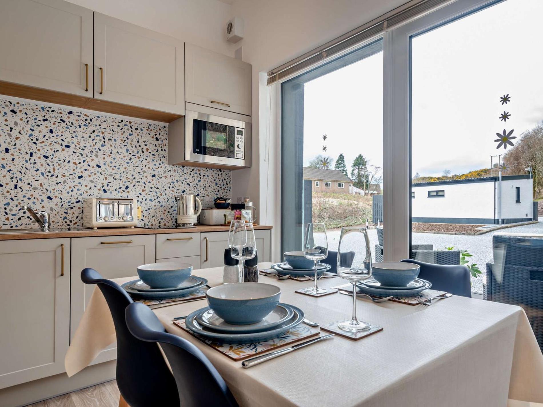 2 Bed In 94035