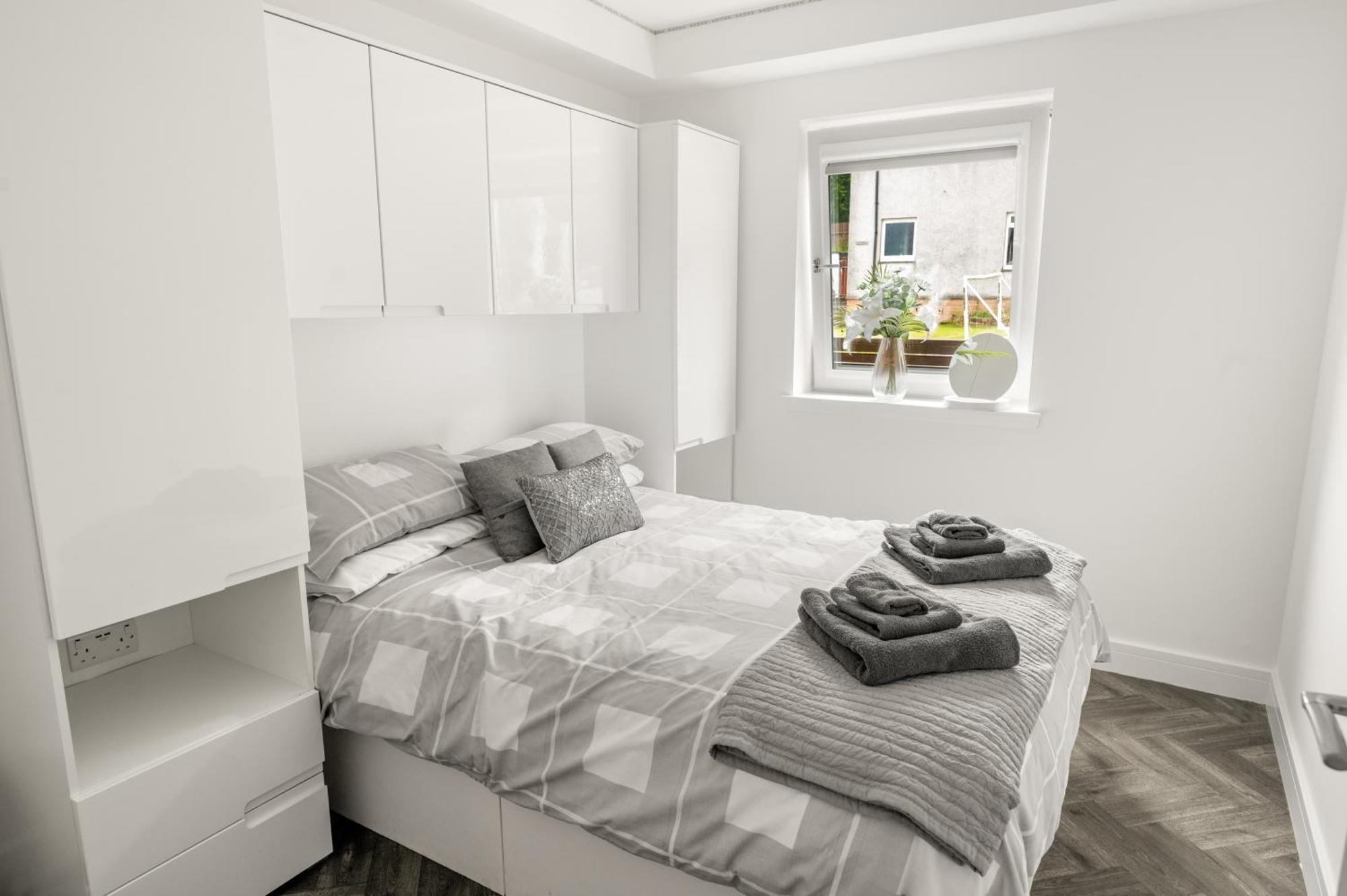Apartment Beautiful 1 Bedroom With Private Patio And Free Parking