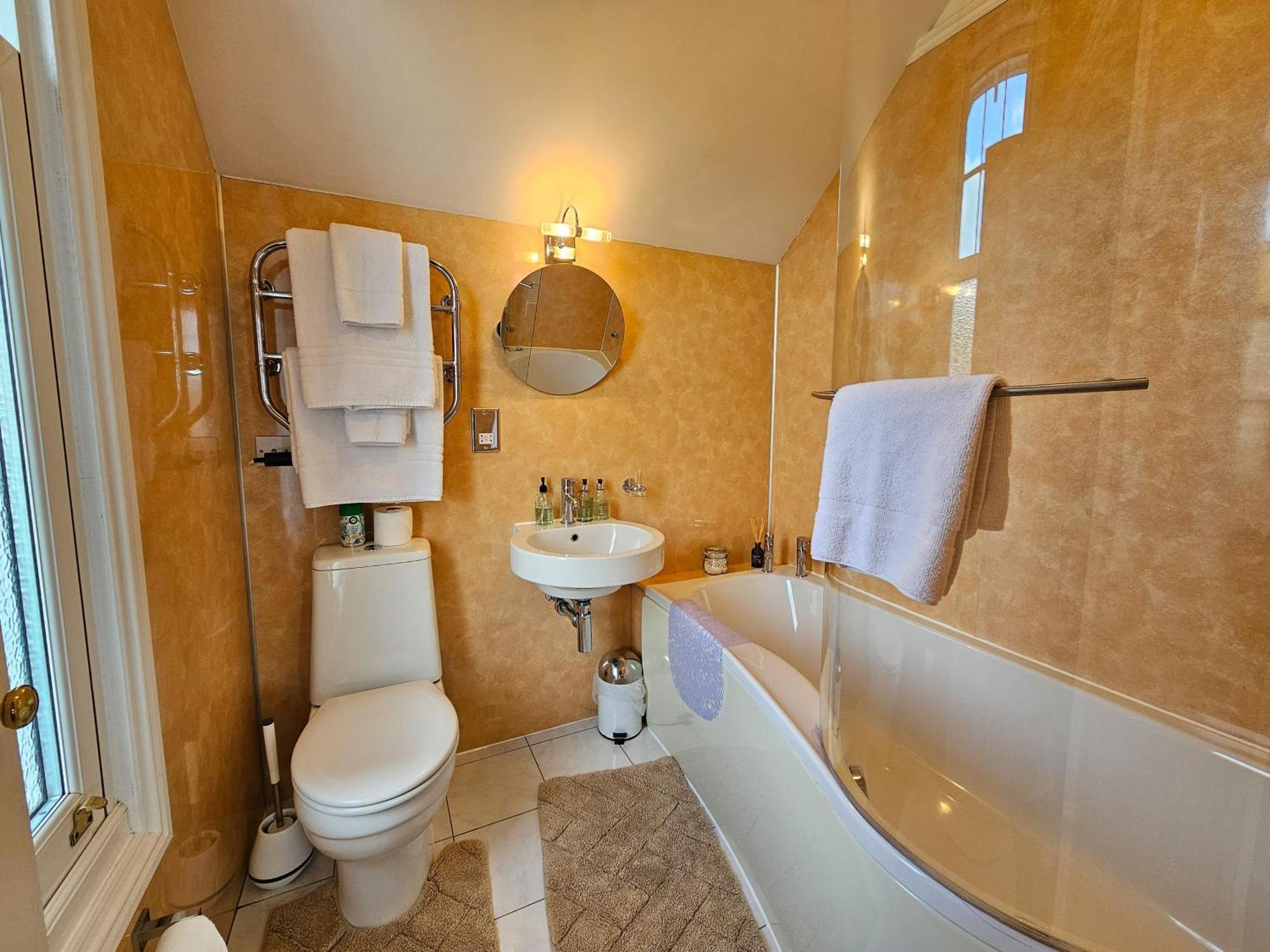 Ards House 4*
