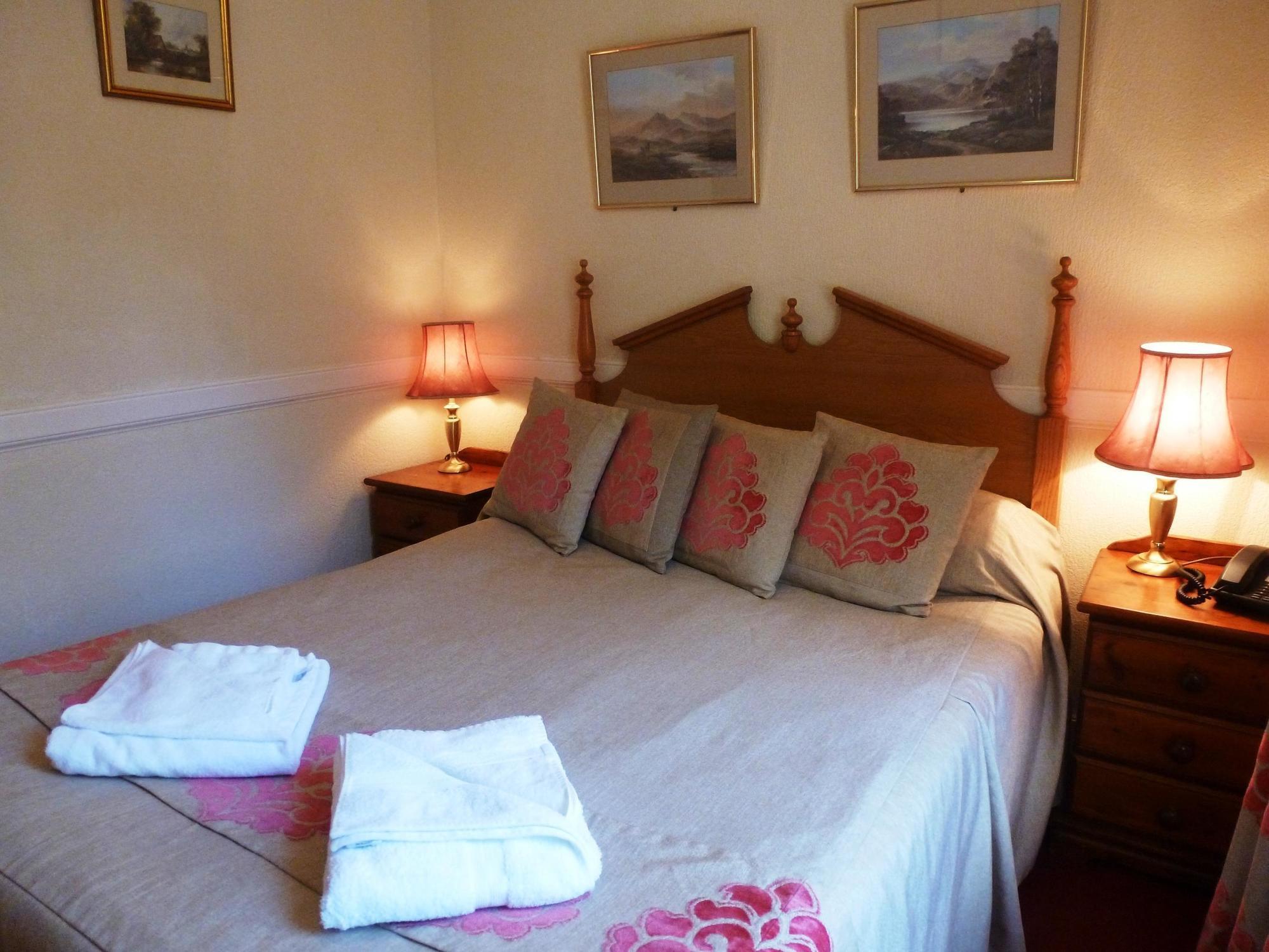 Portsonachan & Lodges