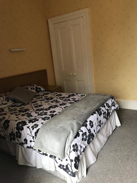 Balmoral Hotel 2*