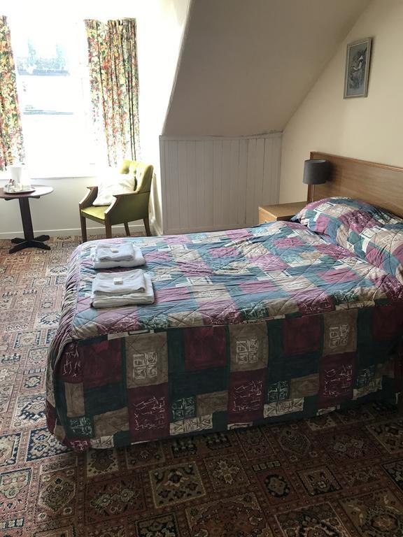 Balmoral Hotel Inn 2*